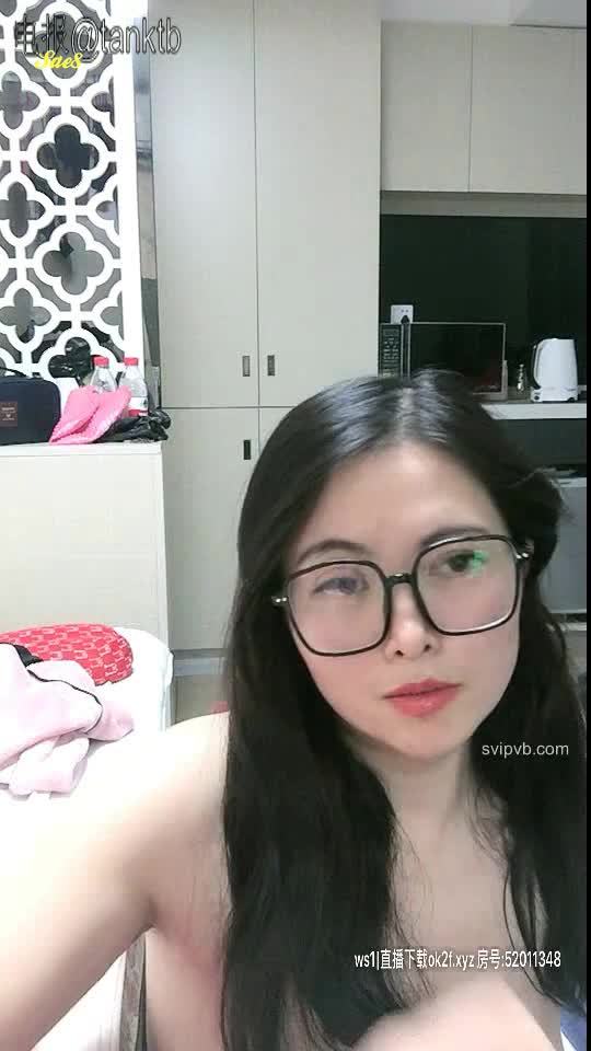 浙江极品中年阿姨护士长紧致身材丰满大波上班时间露奶4